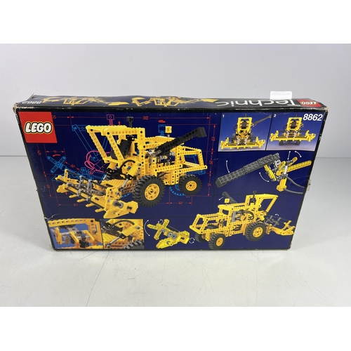 413 - LEGO set 8862 Backhoe