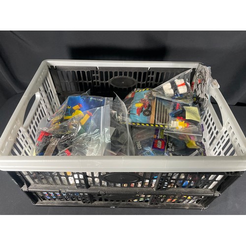 467 - Crate of various lego sets some including minifigures and space sets