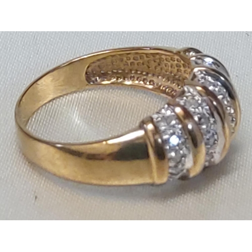 662 - 9ct gold and diamond banded ring, size O