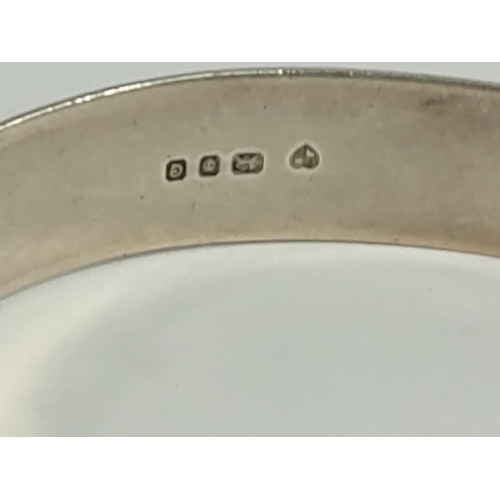 697 - Silver bangle, 36.9g