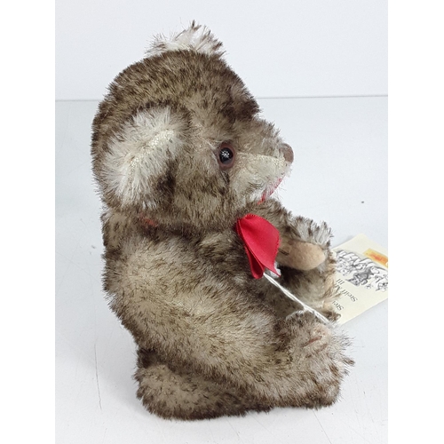 556 - Boxed collectable Steiff bear