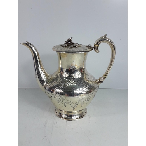 645 - Antique silver teapot with inscription 730g, maker: Richard Pearce & George Burrows 1847