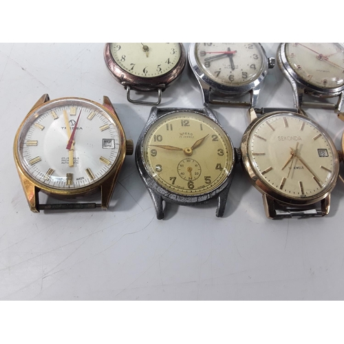 669 - Selection of vintage manual wind watches