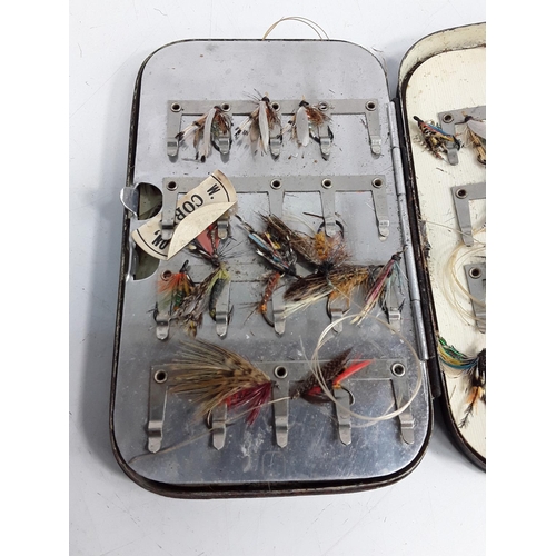 711 - Vintage tin of flies