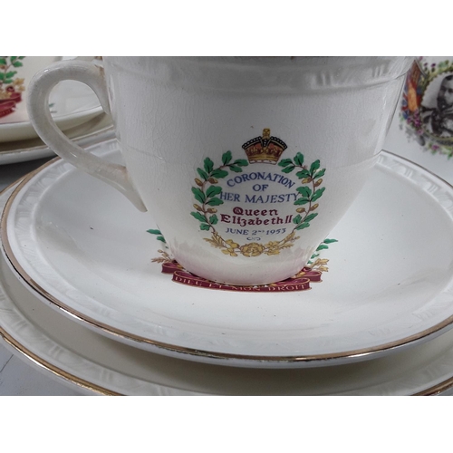 642 - Royal commemorative china