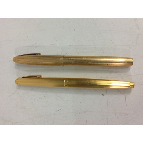 476 - 2 14ct gold nibbed Sheaffer fountain pens