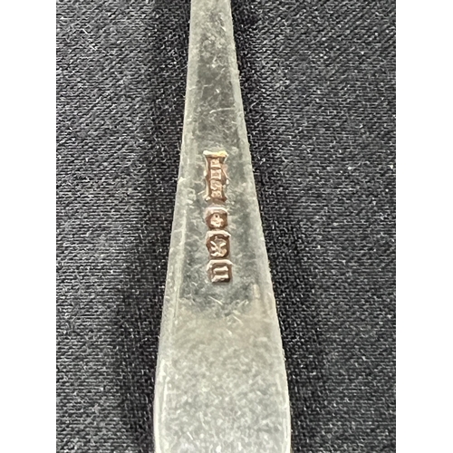 82 - 7 silver tea spoons -Gross 73g