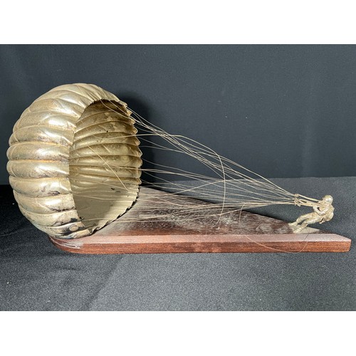 239 - 3D sculpture - the eternal parachute soldier Limited edition 34/500