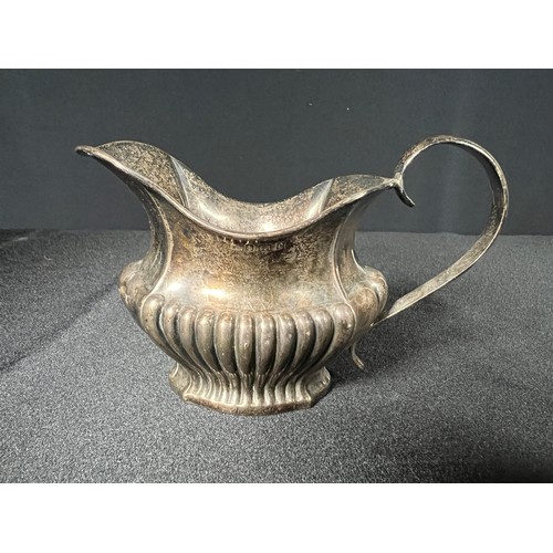 232 - Silver jug 98.1g - 7.5cm tall