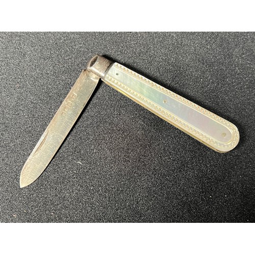 183 - silver bladed mother of pearl pen knife with original box