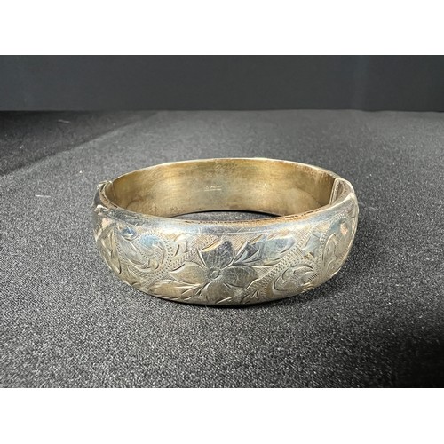 175 - silver bangle 31g