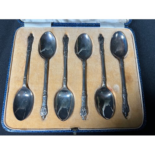 165 - cased set of 6 silver apostle spoons