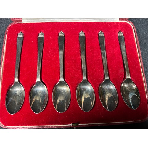 166 - Cased set of 6 silver coronation spoons 92.7g