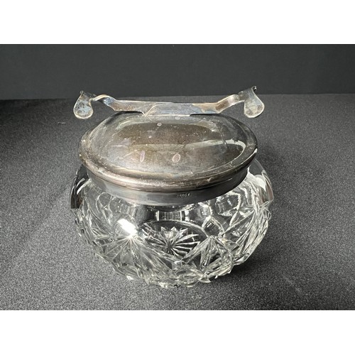 134 - Silver topped cut glass sugar basin - Silver weight  62g