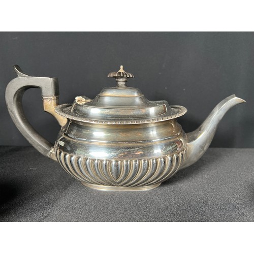 142 - Silver 3 piece tea set -Gross Milk jug and sugar pot 470g+ Teapot - 738g