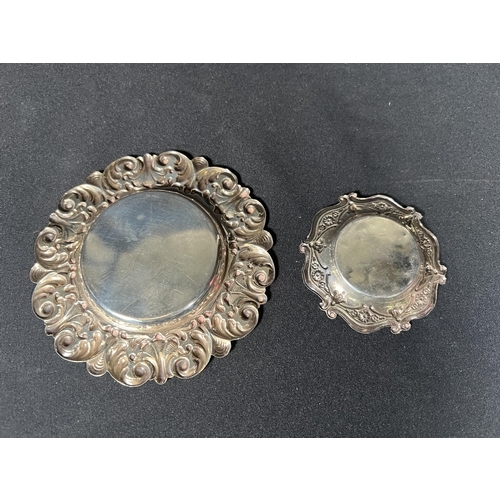 55 - 2 decorative silver pin dishes -Gross 31g