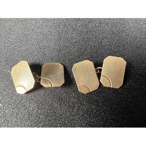 511 - Pair of 9ct gold cufflinks, 4.6g