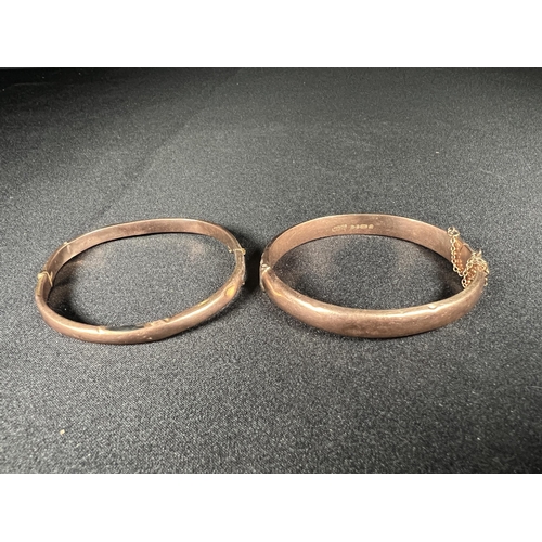 517 - 2 9ct gold bangles, 15g gross, diameter: 6cm