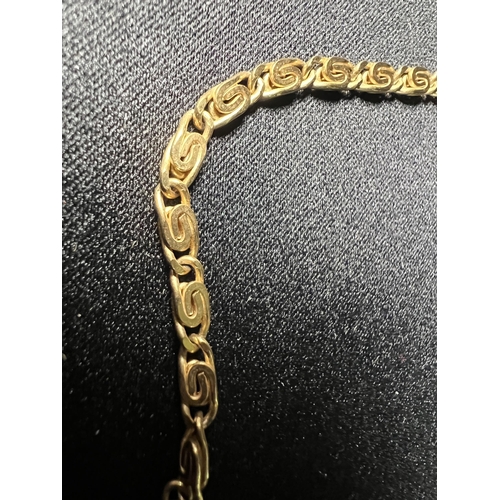 537 - 9ct gold unusual link necklace 10.2g, 45cm long