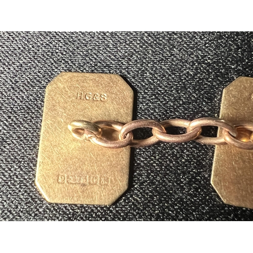 555 - pair of 9ct gold cufflinks, 4.1g