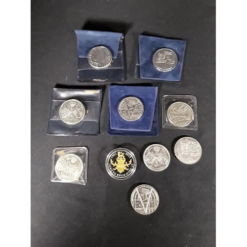 316 - 10 various £5 coins