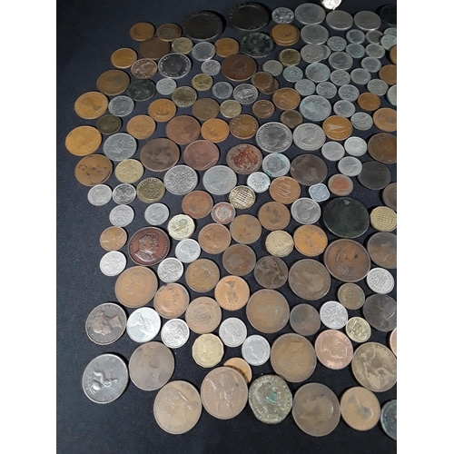 323 - Quantity of various coins