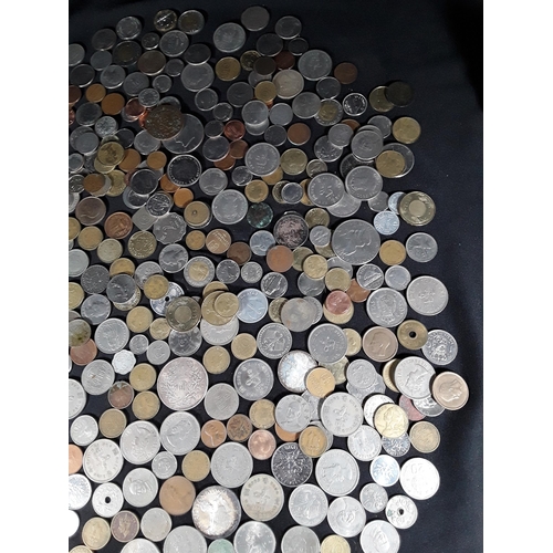 325 - Quantity of various coins