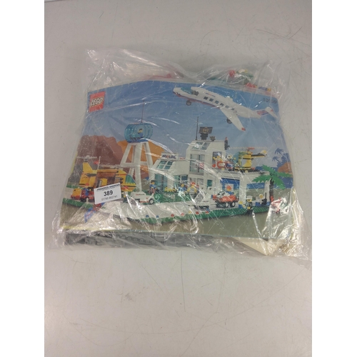 389 - Lego set 10149 city airport - no box