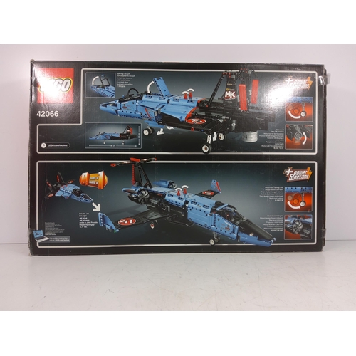 391 - LEGO set 42066 Air race Jet