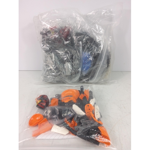 393 - 2 Lego sets 8995 & 75115, Thornatus (no box) & Poe Dameron