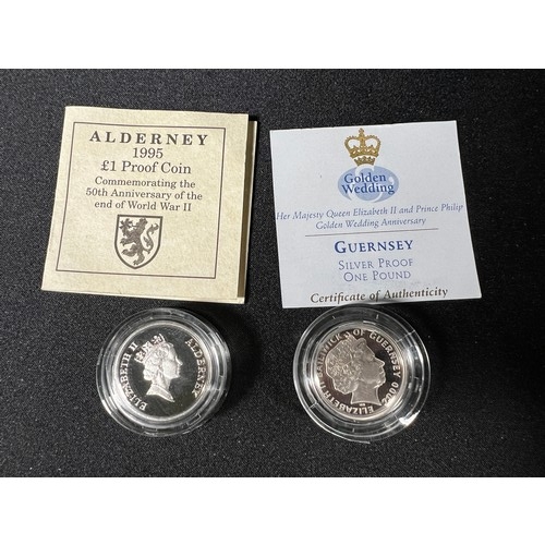 290 - 2 Silver proof £1 coins both with certificates