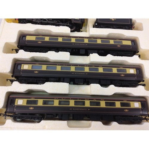 91 - Hornby West Coast Railways' Pullman set, Limited Edition 177/1000