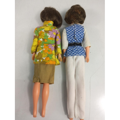 17 - 2 vintage Tressy dolls