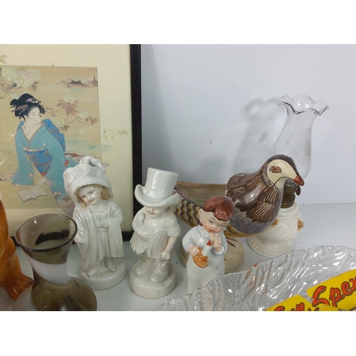 23 - Box of chinaware and collectables