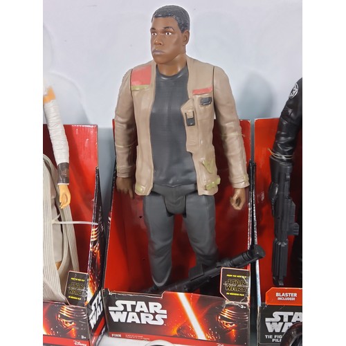 13 - Selection of Star Wars figures