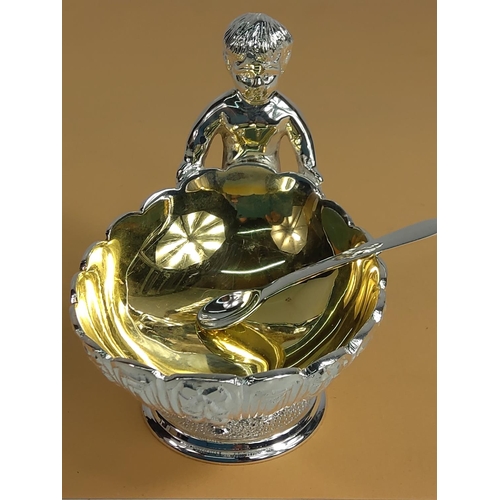 174 - Plated cherub salt pot with spoon, 12 x 9 x 10cms