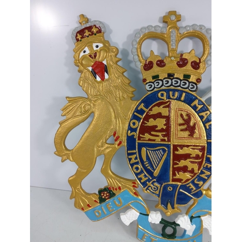 166 - Cast metal coat of arms, 51 x 51cms