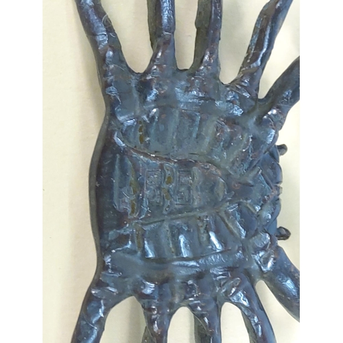 243 - Cast bronze crab (large), 12 x 8cms