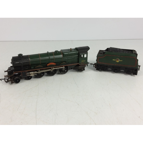 4 - Various model railway items including engine and carriages and Tri-ang coaches