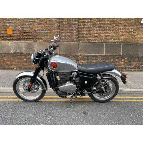 6 - Make: BSA
Model: GOLD STAR LEGACY
Colour: SILVER
Registration: GF23UBA
Engine Size (cc): 652
Transmi... 