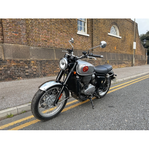 6 - Make: BSA
Model: GOLD STAR LEGACY
Colour: SILVER
Registration: GF23UBA
Engine Size (cc): 652
Transmi... 