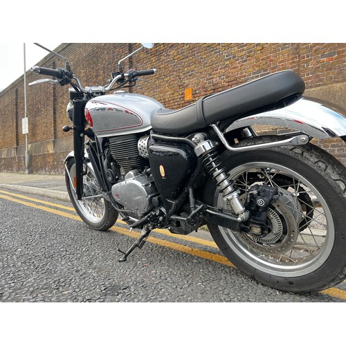 6 - Make: BSA
Model: GOLD STAR LEGACY
Colour: SILVER
Registration: GF23UBA
Engine Size (cc): 652
Transmi... 