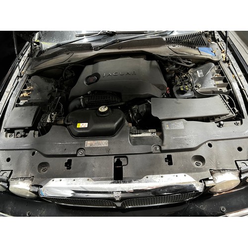 5 - Make: JAGUAR
Model: XJ SOVEREIGN TDVi 
Colour: BLACK
Registration: S1 BCY
Engine Size (cc): 2720
Tra... 