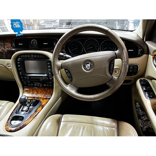 5 - Make: JAGUAR
Model: XJ SOVEREIGN TDVi 
Colour: BLACK
Registration: S1 BCY
Engine Size (cc): 2720
Tra... 