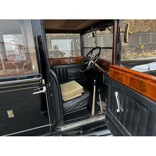 7 - Make: ROLLS ROYCE
Model: LANDAULETTE
Colour: BLACK
Registration: YH2045
Engine Size (cc): 3127
Trans... 