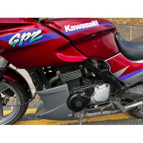 8 - Make: KAWASAKI 
Model: EX500-D3 (GPZ500)
Colour: RED
Registration: P663NVW
Engine Size (cc): 498
Tra... 