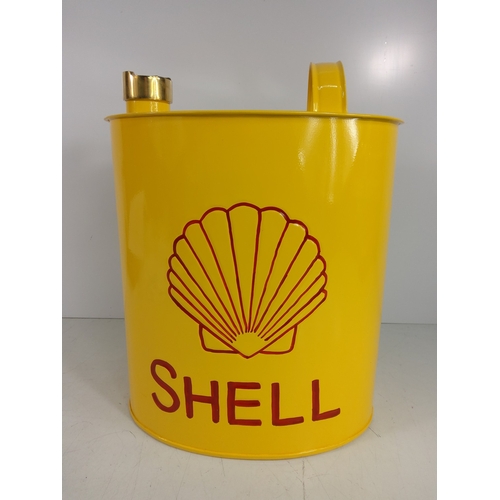 27 - Shell oil can