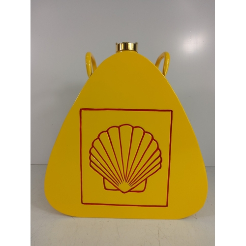 51 - Shell oil can