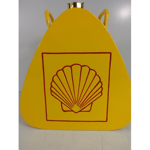 51 - Shell oil can