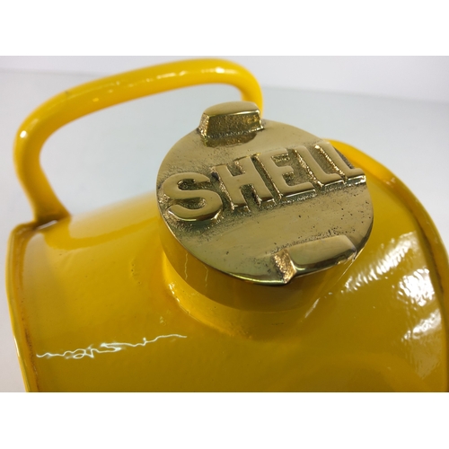 51 - Shell oil can